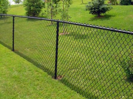 boulevard-fence-black-vinyl-coated-chain-link-fence